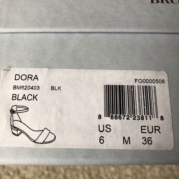 NEW Bruno Magli Women’s Dora Sandal Black / 36 - Picture 11 of 12